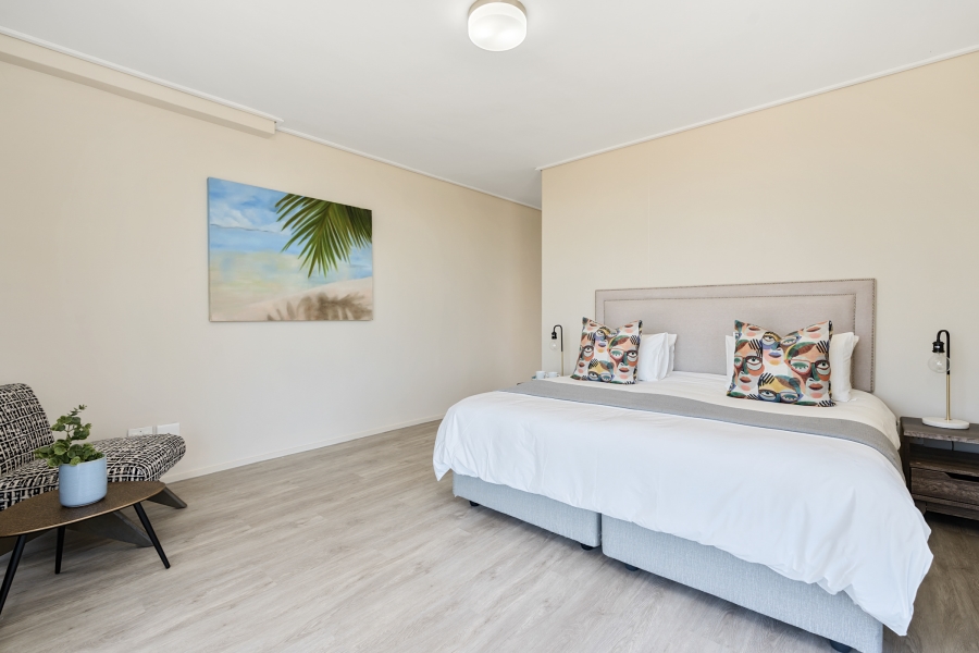 2 Bedroom Property for Sale in Green Point Western Cape